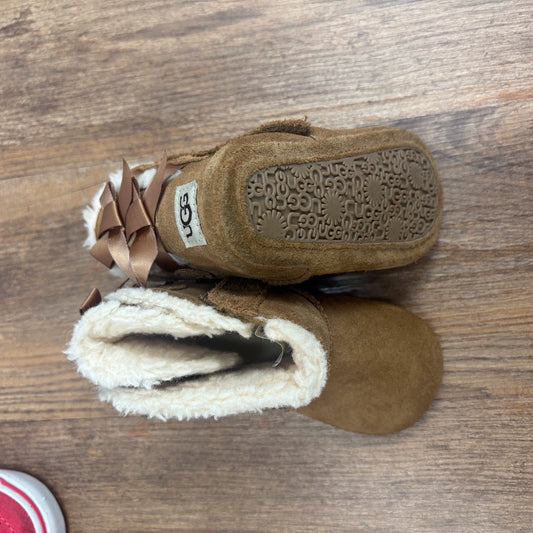 Ugg Kids Shoe Sizes 4/5 Boots