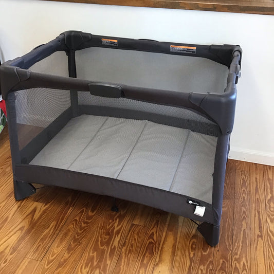 4 Moms Pack And Play This Item Does NOT Ship