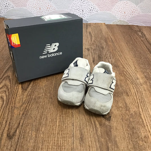 New Balance Size 5 Athletic Shoes
