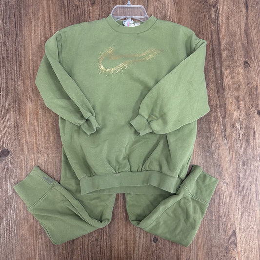 Nike Kids Size 8 Two Piece Outfit