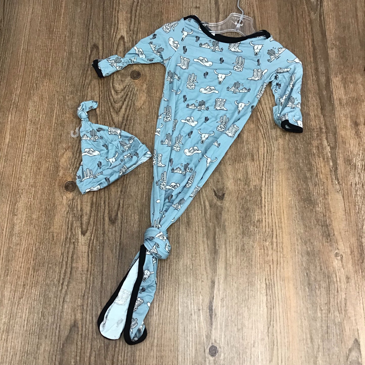 Little One Shop Infant Size NB Sleeper/Gown With Hat