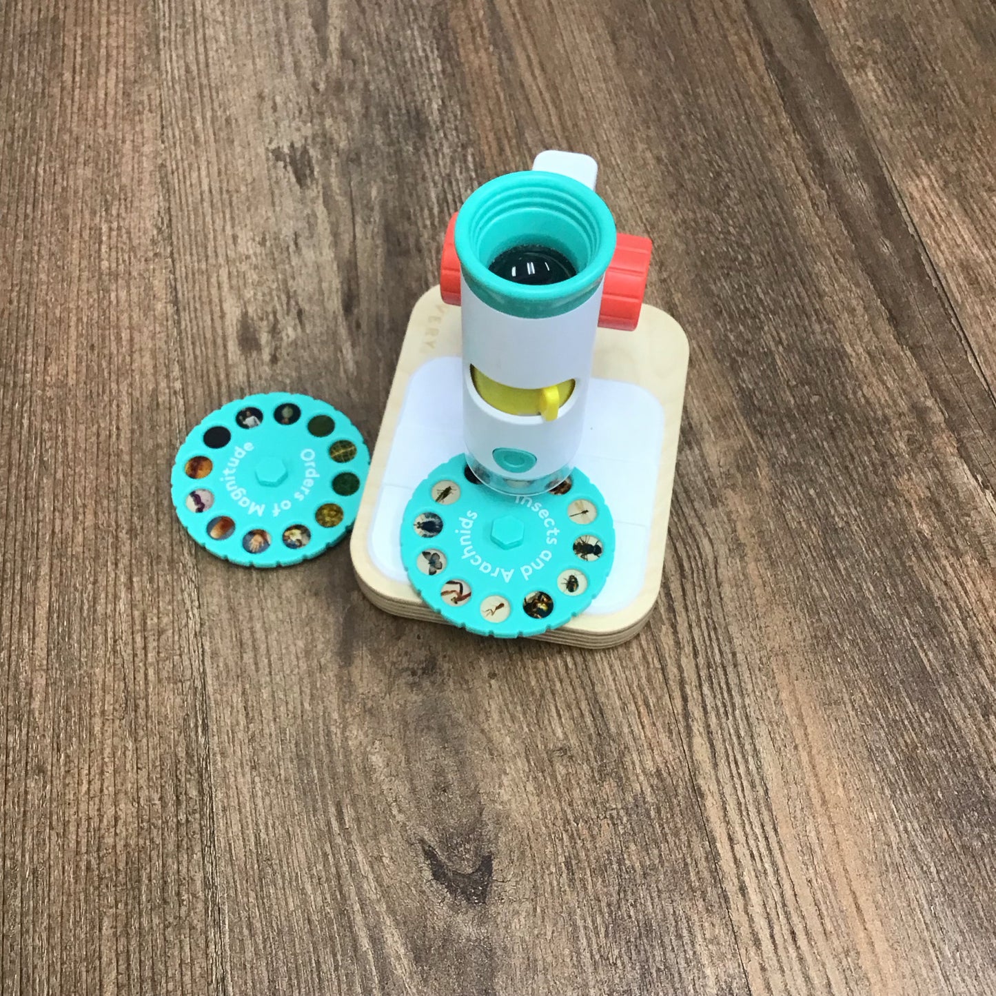 Lovevery Microscope