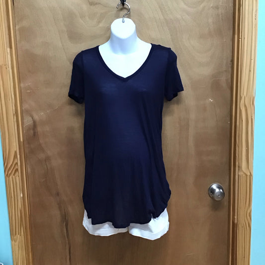 Spring/Summer Pea in the Pod Maternity Size Small TShirt