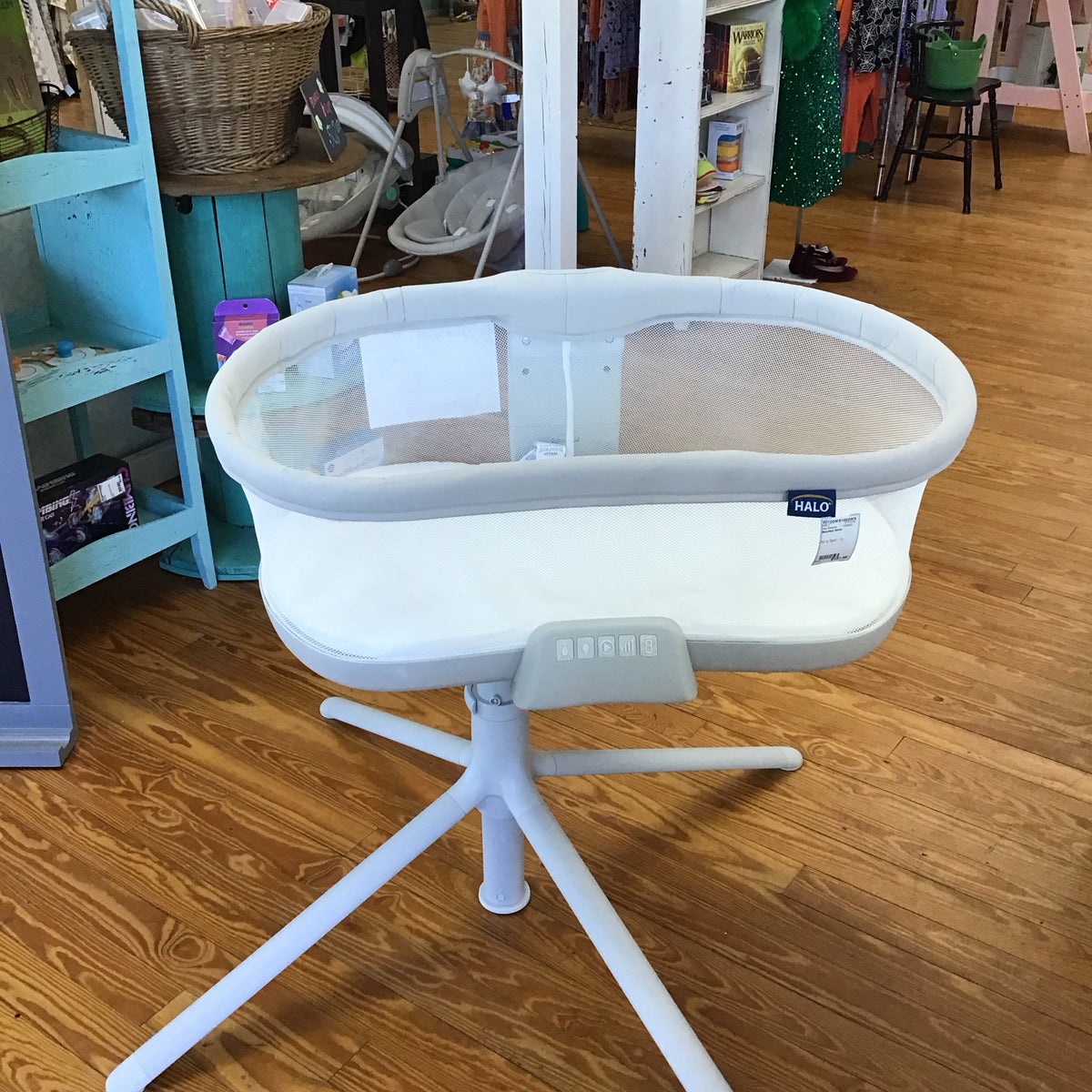 BassiNest Swivel Halo Bassinet- This Item Does NOT ship-as Is Spot