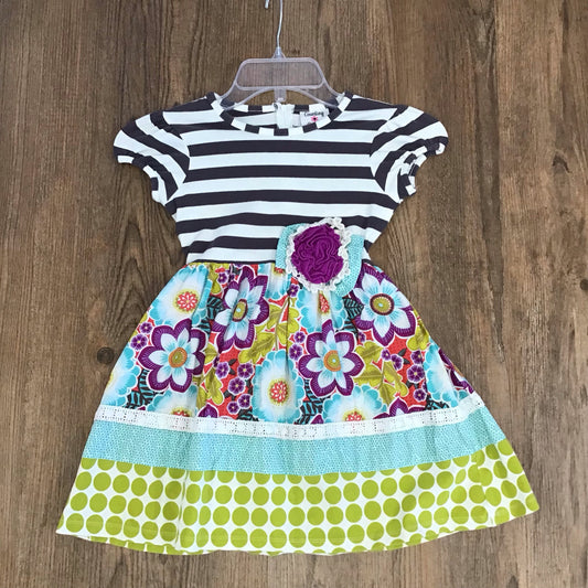 Counting Daisies Kids Size 7 Dress